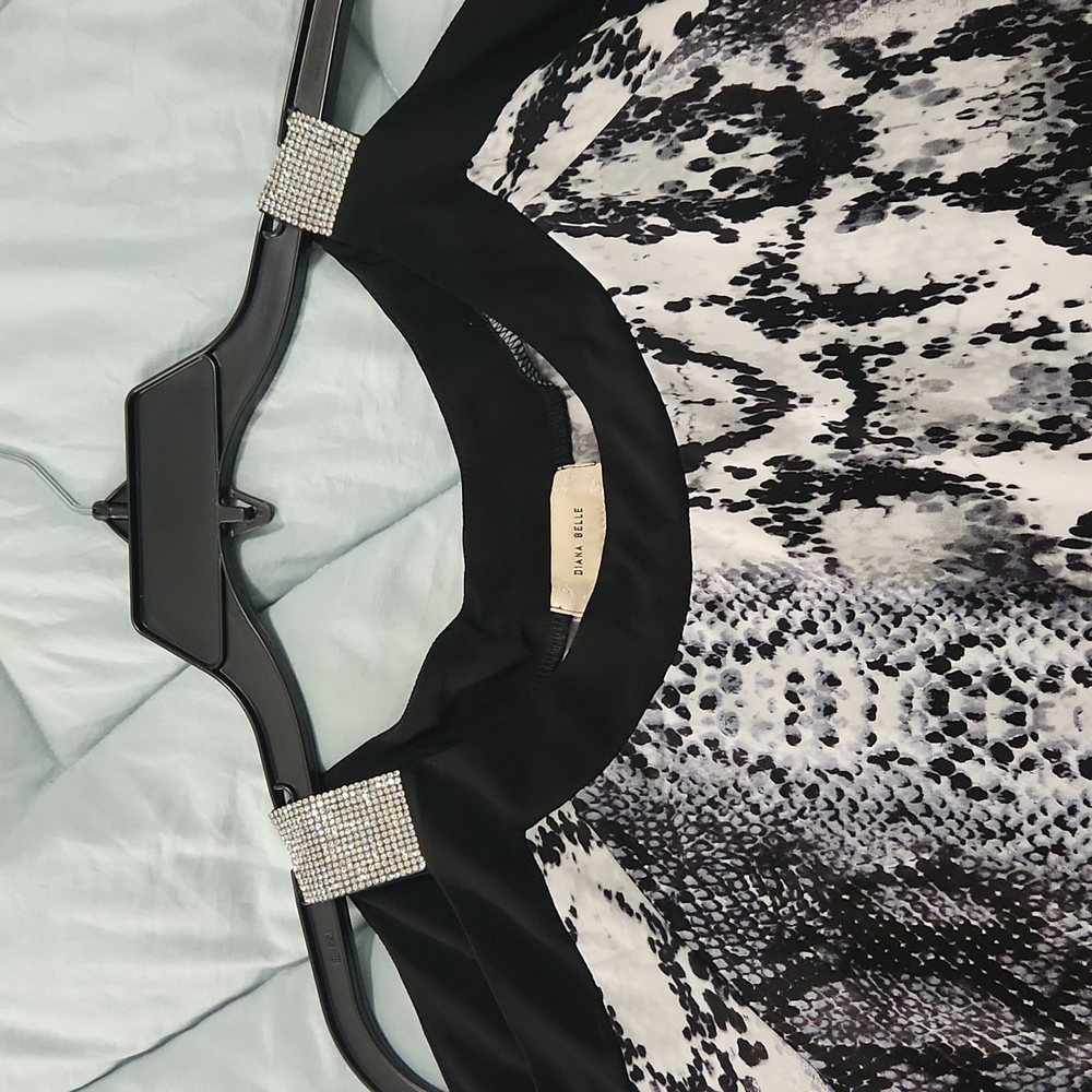 Beautiful Snakeskin Print Cold Shoulder Blouse